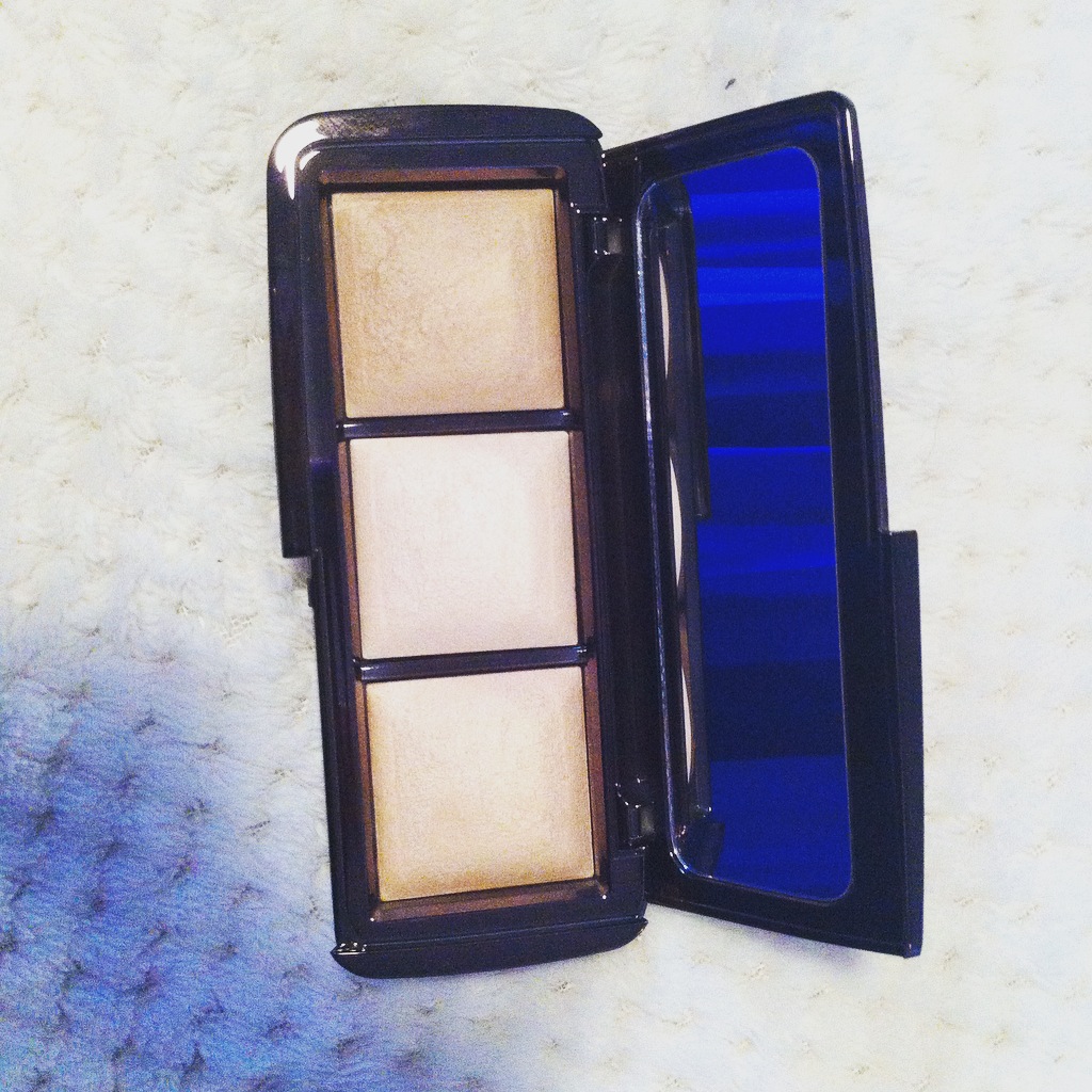 BEAUTY REVIEW: Hourglass Ambient Lighting Palette